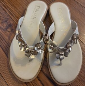 Italian Shoemakers Women's Floral Sandals - Silver